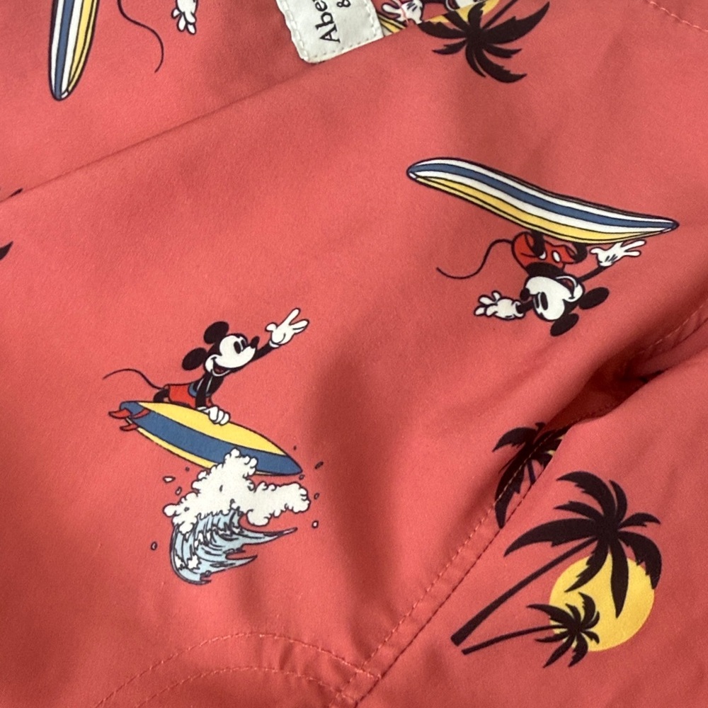 Abercrombie & Fitch Kids Surf Print Shorts - Picture 8 of 8